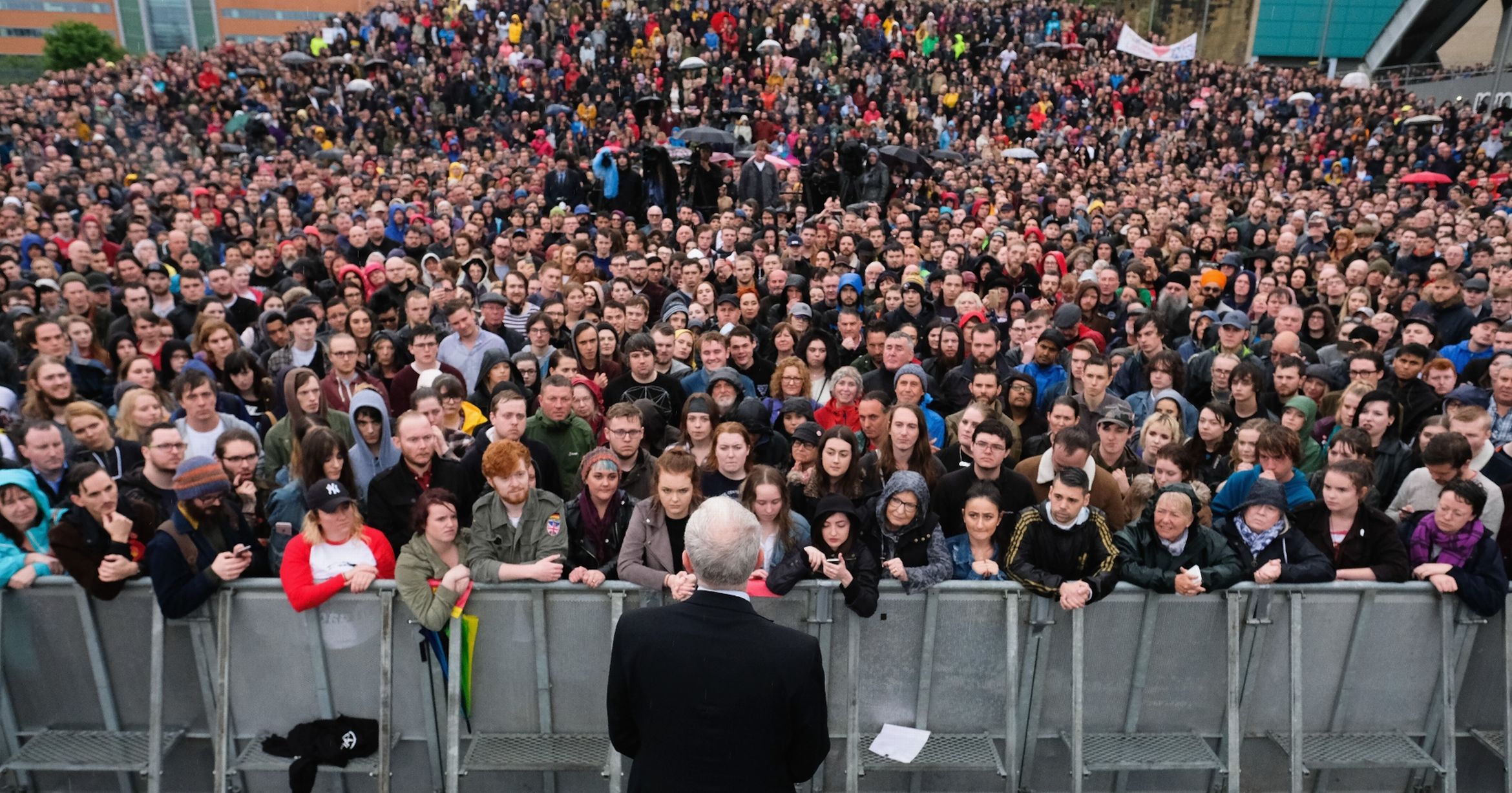 Jeremy-Corbyn-ResumesED-Labours-Election-Campaign-With-Visits-In-The-North-East.png